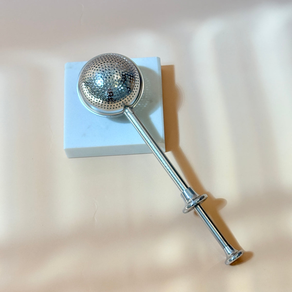 Tea Ball Infuser with Push Handle