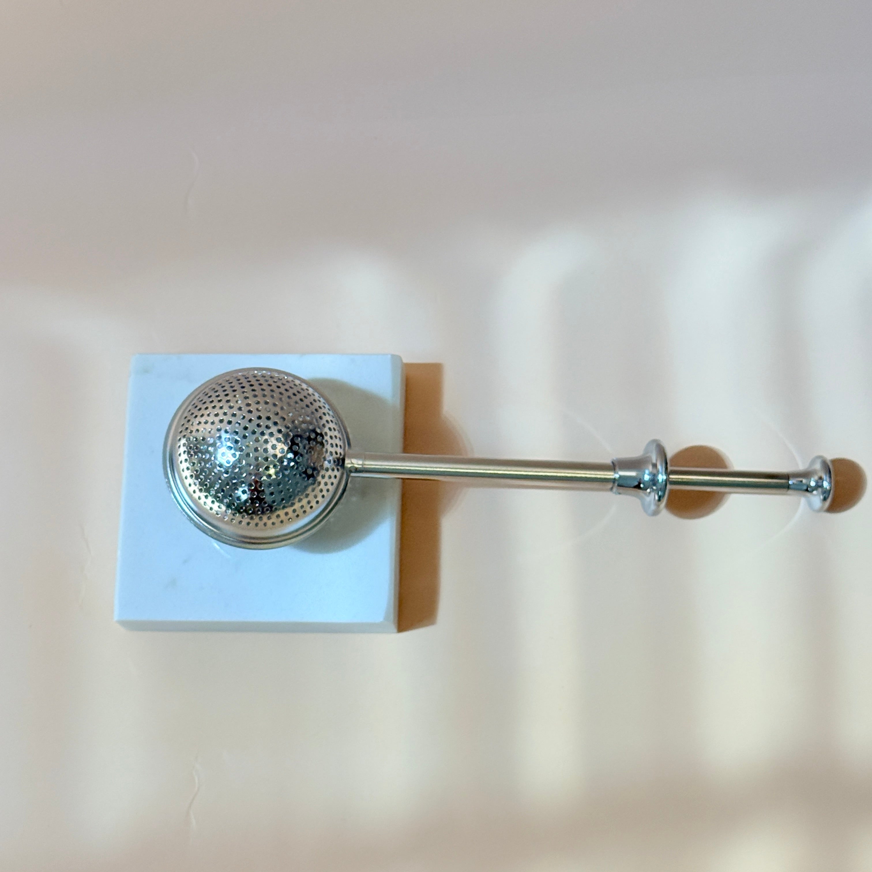 Tea Ball Infuser with Push Handle