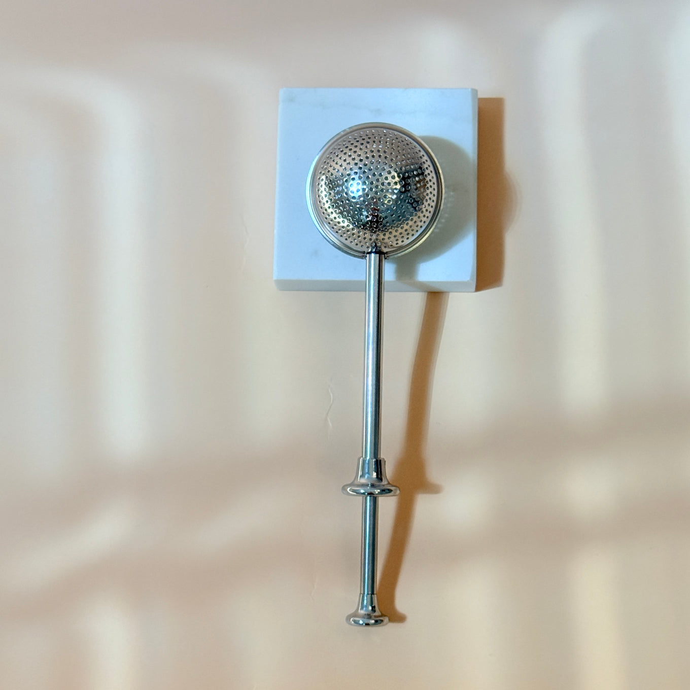 Tea Ball Infuser with Push Handle